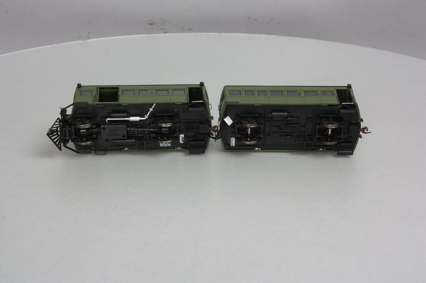 Bachmann 28498 On30 Painted & Unlettered Railbus & Trailer w/DCC