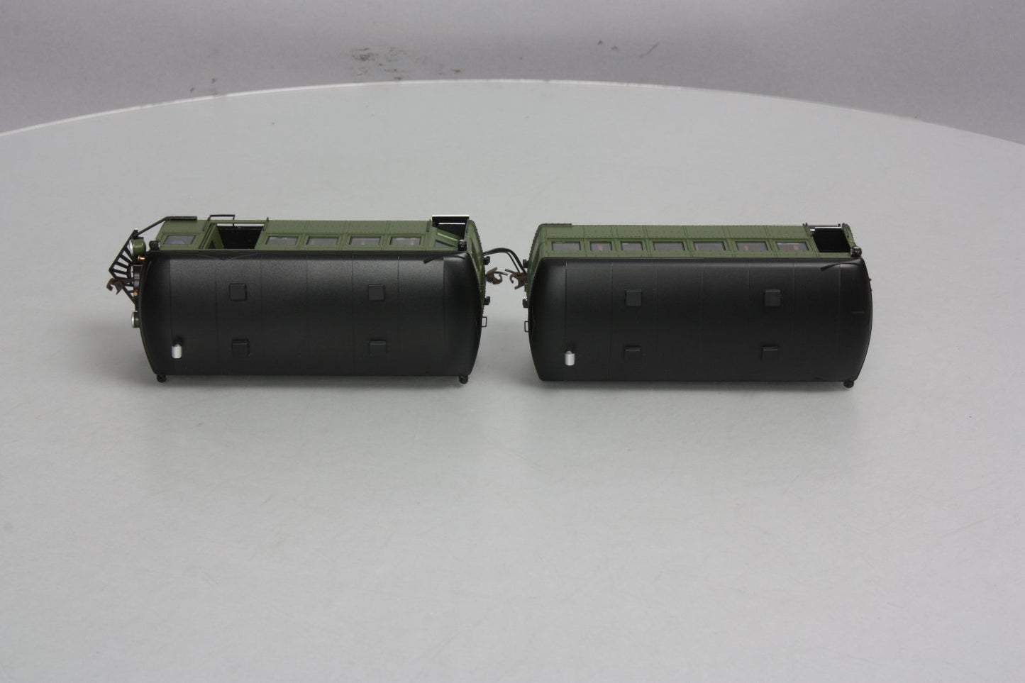 Bachmann 28498 On30 Painted & Unlettered Railbus & Trailer w/DCC
