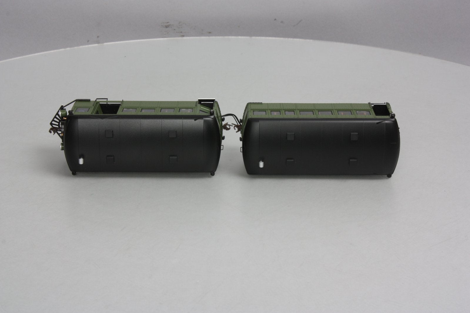 Bachmann 28498 On30 Painted & Unlettered Railbus & Trailer w/DCC