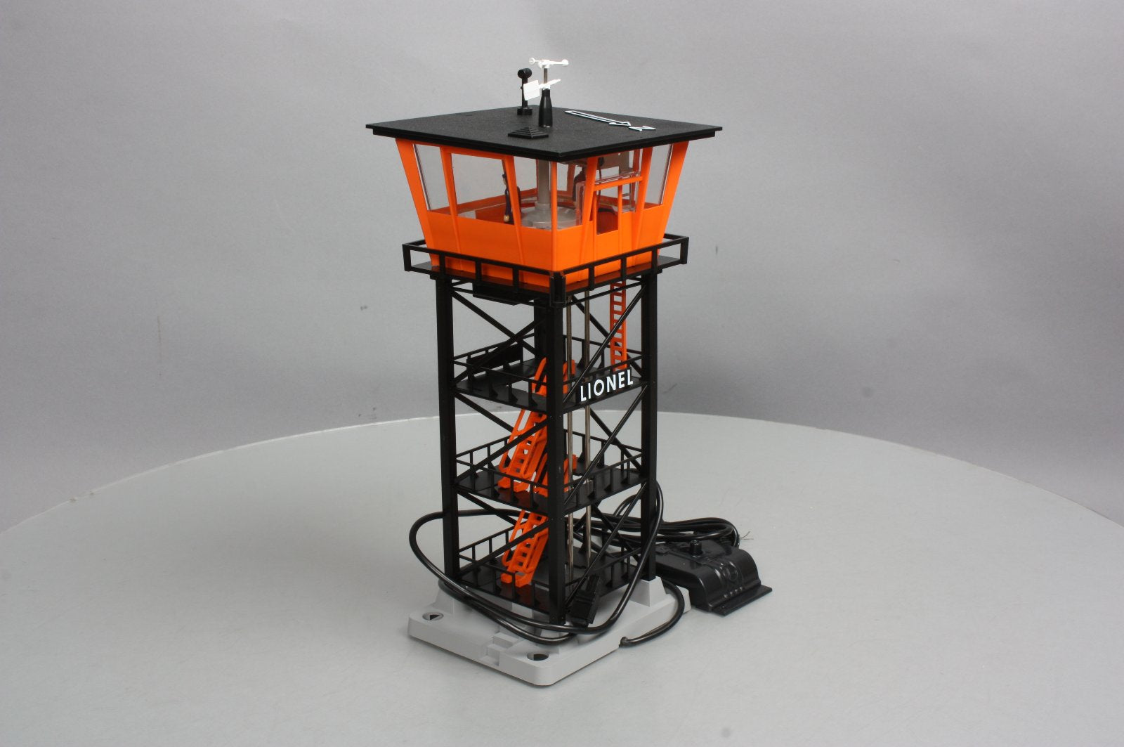 Lionel 6-82014 O Control Tower #192 - Plug 'n Play