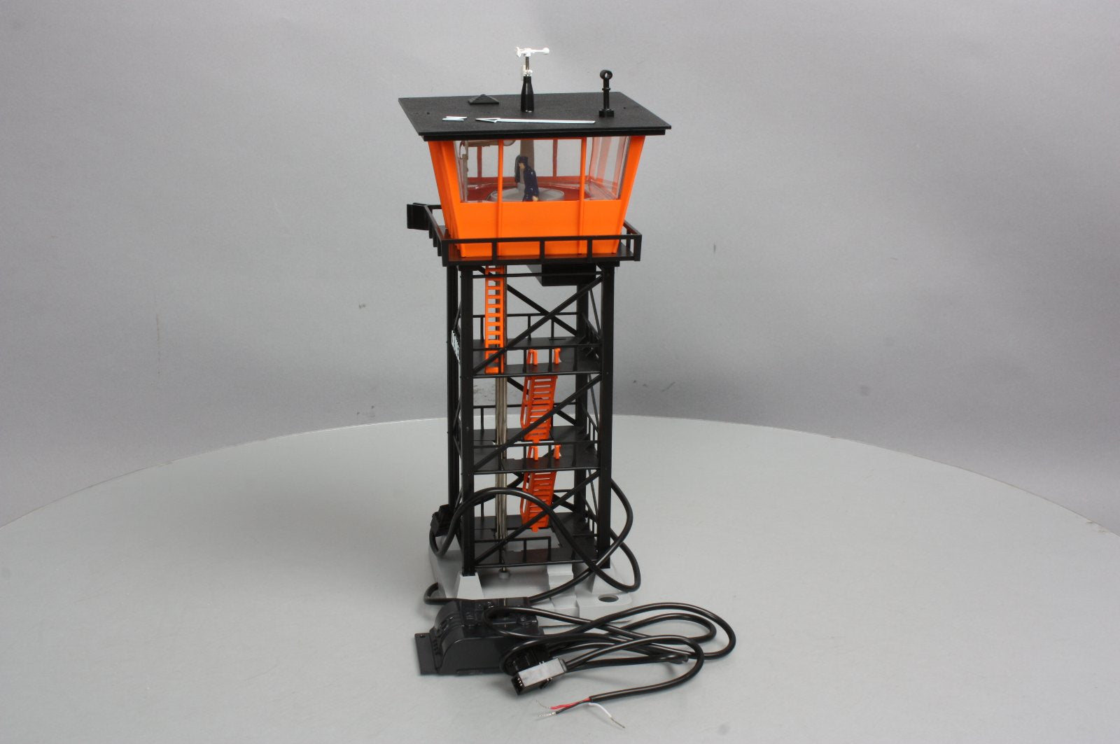 Lionel 6-82014 O Control Tower #192 - Plug 'n Play