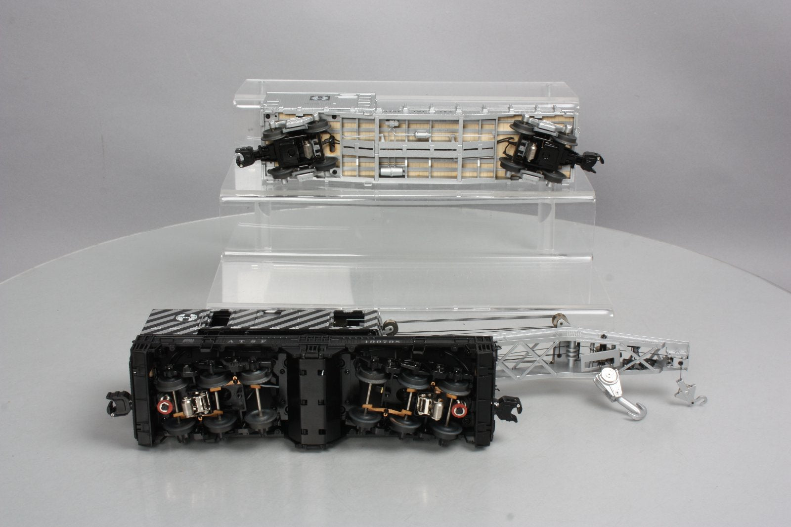 Lionel 6-31782 O Gauge Santa Fe Command Control Crane & Boom Car Set