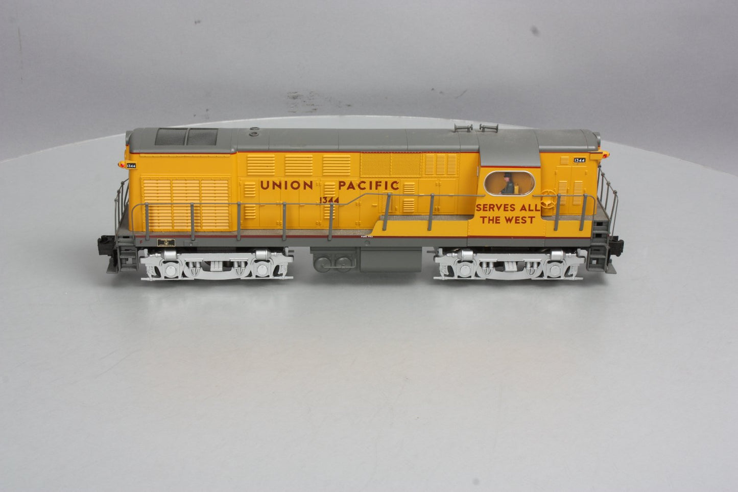 Lionel 6-38443 Union Pacific FM H16-44 Non-Powered Diesel Locomotive #1344