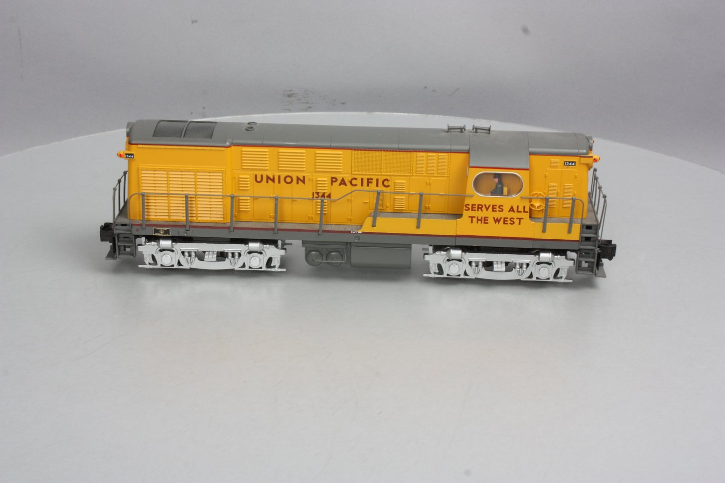 Lionel 6-38443 Union Pacific FM H16-44 Non-Powered Diesel Locomotive #1344