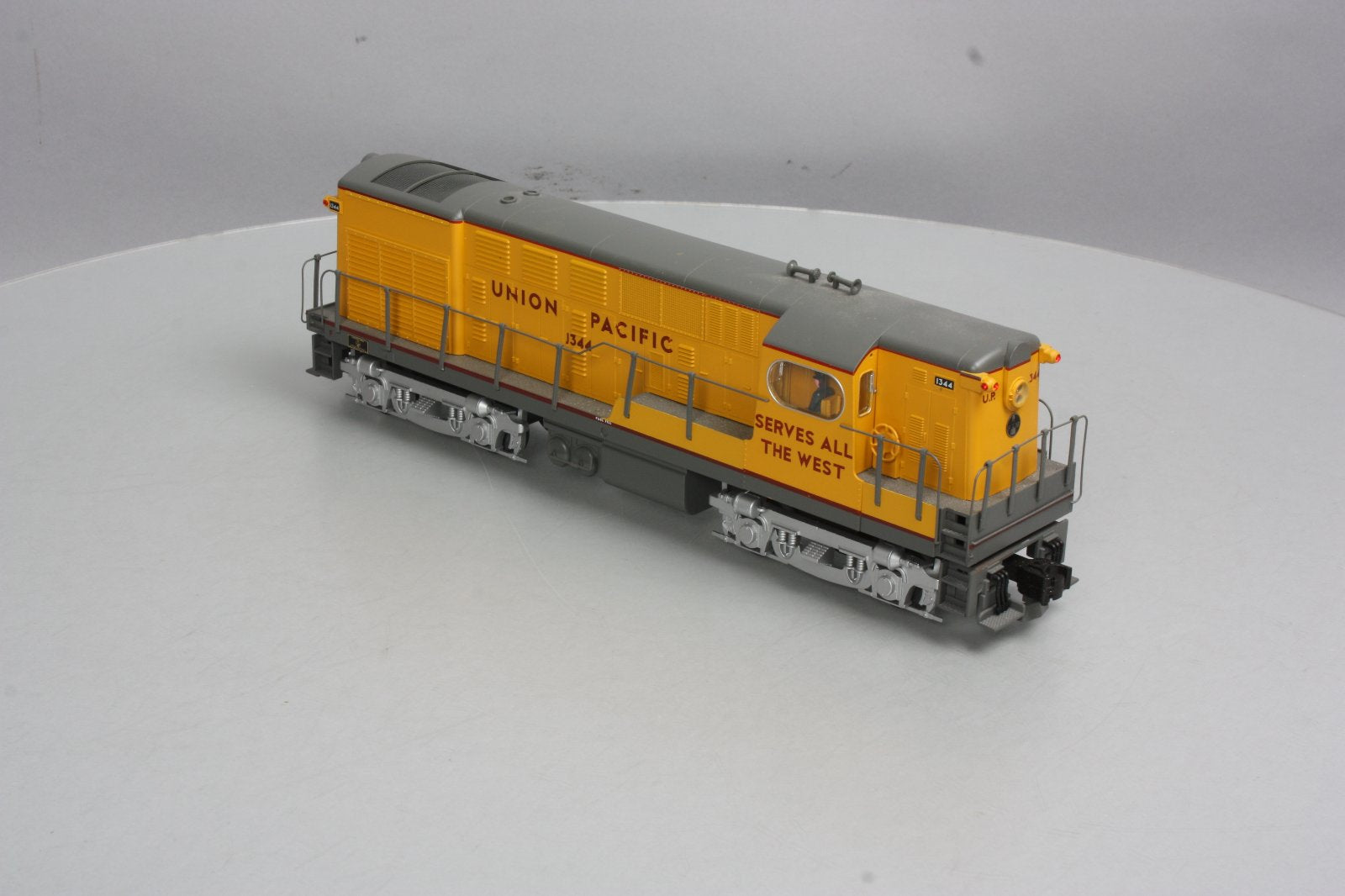 Lionel 6-38443 Union Pacific FM H16-44 Non-Powered Diesel Locomotive #1344