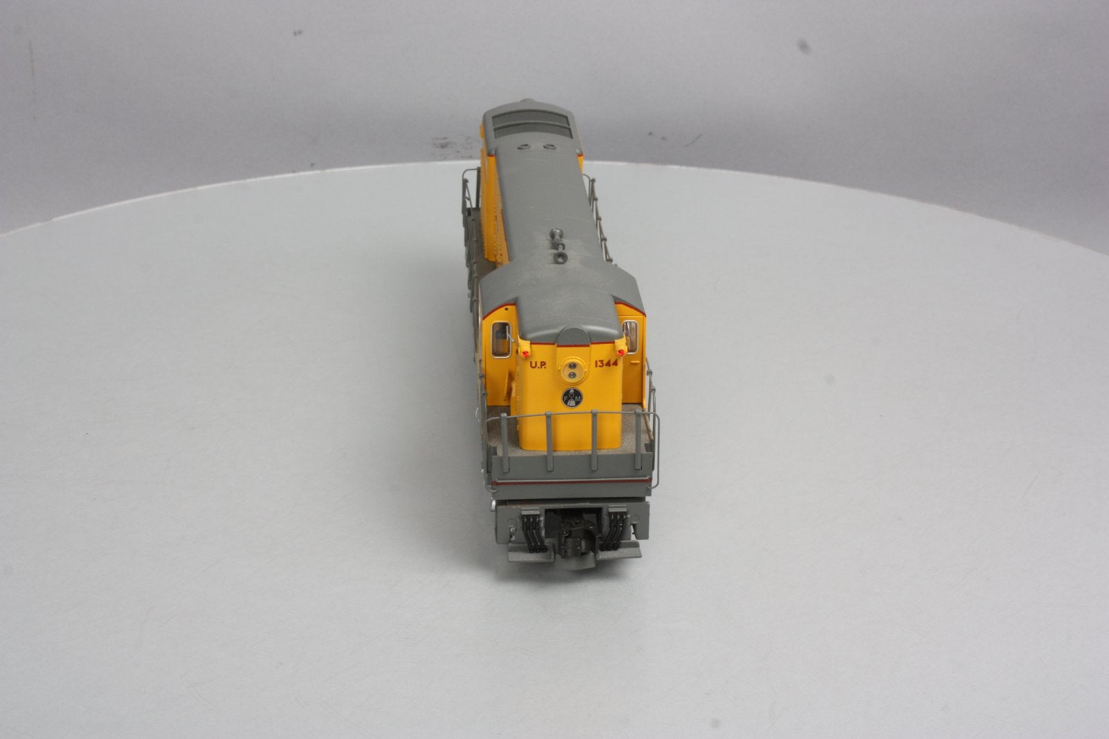 Lionel 6-38443 Union Pacific FM H16-44 Non-Powered Diesel Locomotive #1344