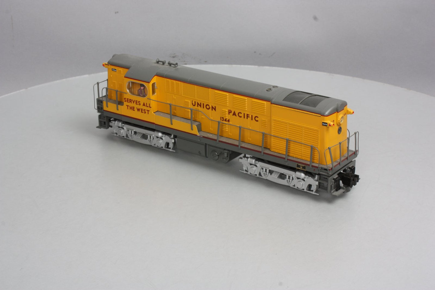 Lionel 6-38443 Union Pacific FM H16-44 Non-Powered Diesel Locomotive #1344