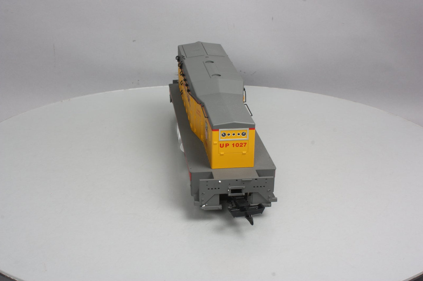 USA Trains 22008 G Scale Union Pacific nW-2 Powered Calf Diesel Locomotive