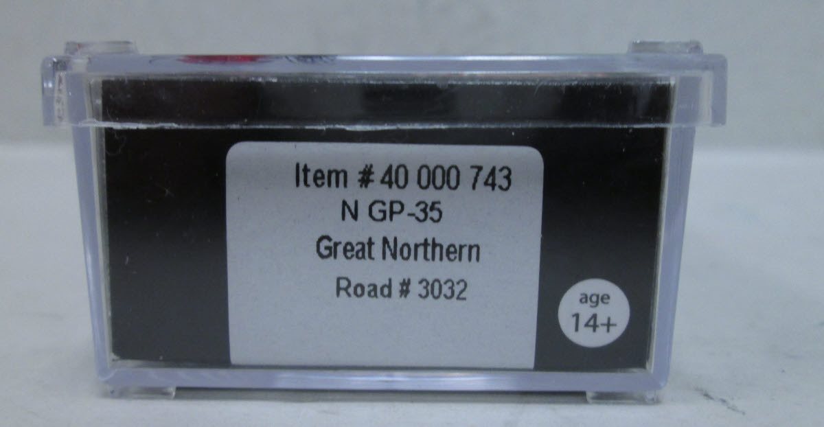 Atlas 40000743 N Scale Great Northern GP-35 Diesel Locomotive #3032