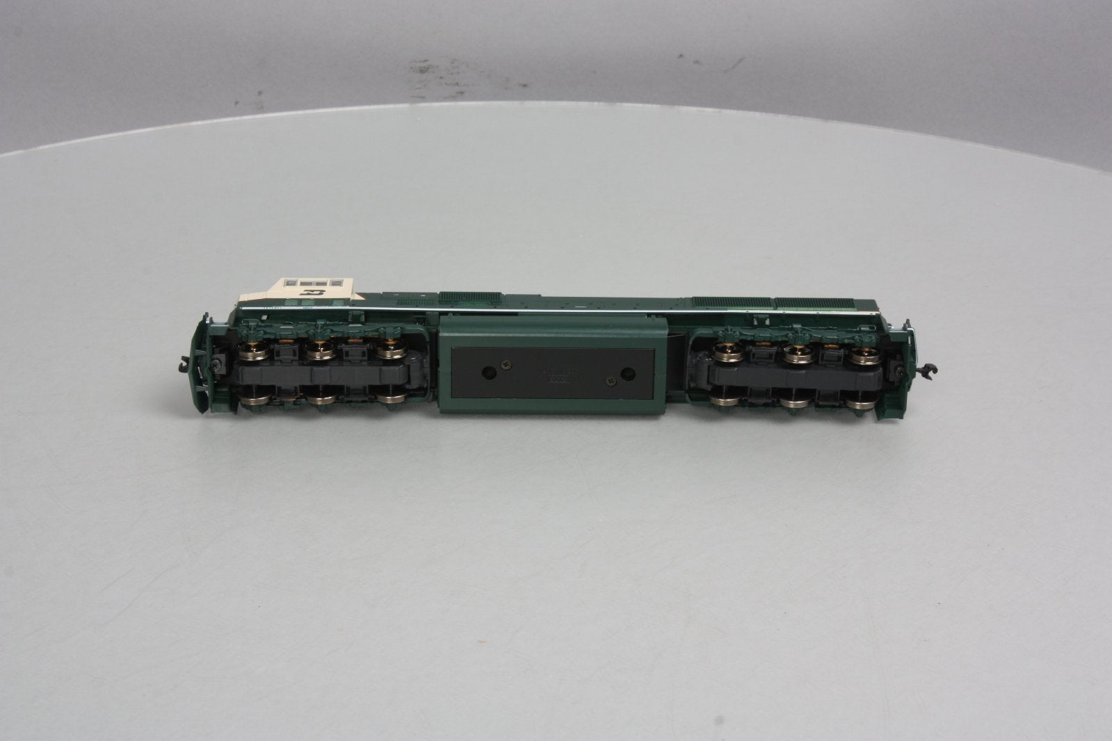 Kato 37-6381 Burlington Northern SD70MAC Diesel Locomotive #9580