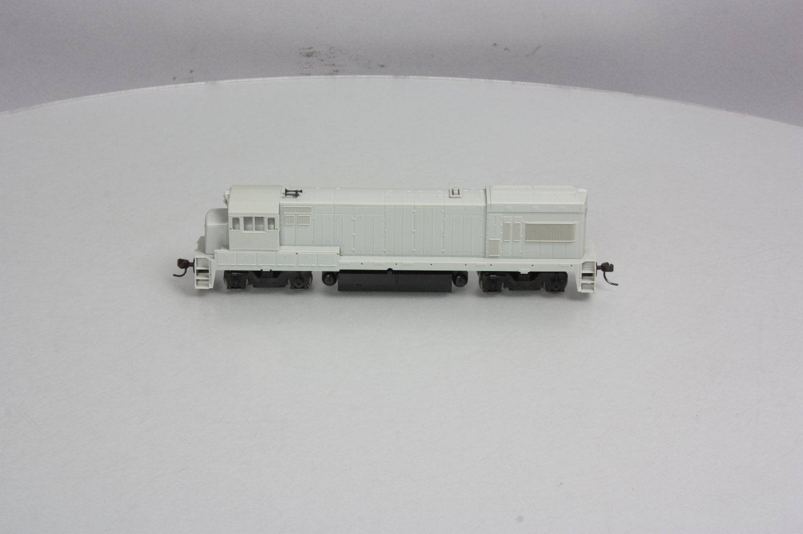 Atlas 8651 Undec GE U23B (EMD/FB-2 Trucks)