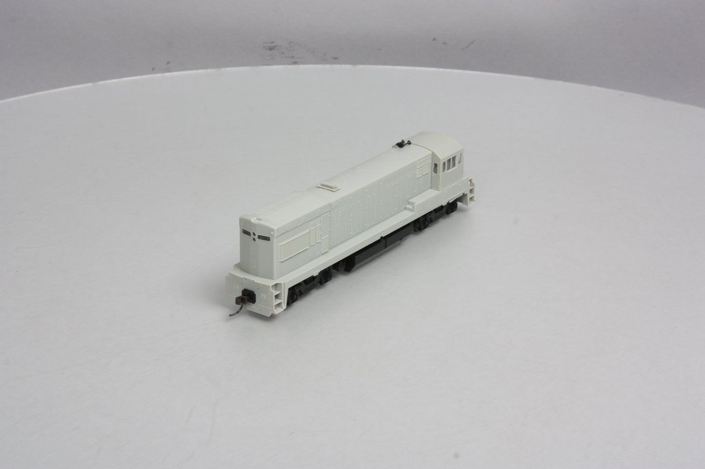 Atlas 8651 Undec GE U23B (EMD/FB-2 Trucks)