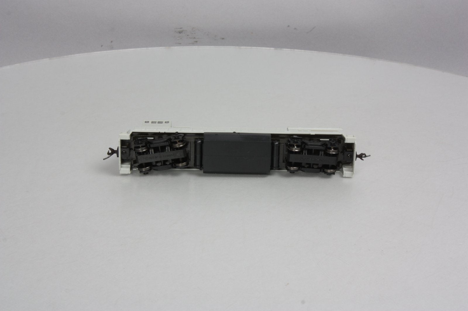 Atlas 8651 Undec GE U23B (EMD/FB-2 Trucks)