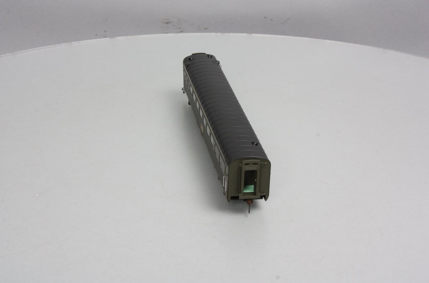 Athearn G97120 HO Southern Pacific "General Service" 77' Pullman Chair Car #2433