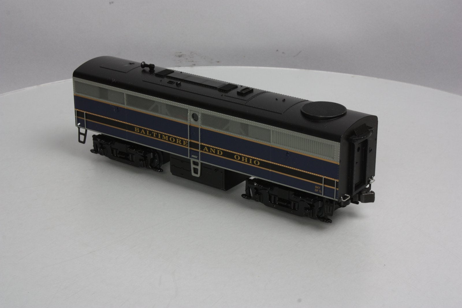 Williams 21001 O Gauge Baltimore & Ohio ALCO FB-1B Non-Powered B-Unit