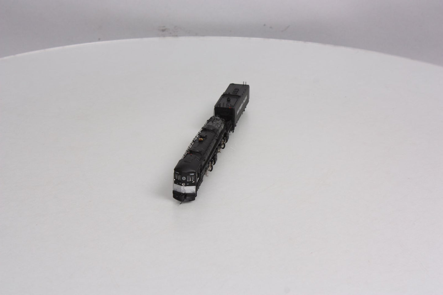 InterMountain 79005 N Southern Pacific AC-12 4-8-8-2 Steam Locomotive #4292