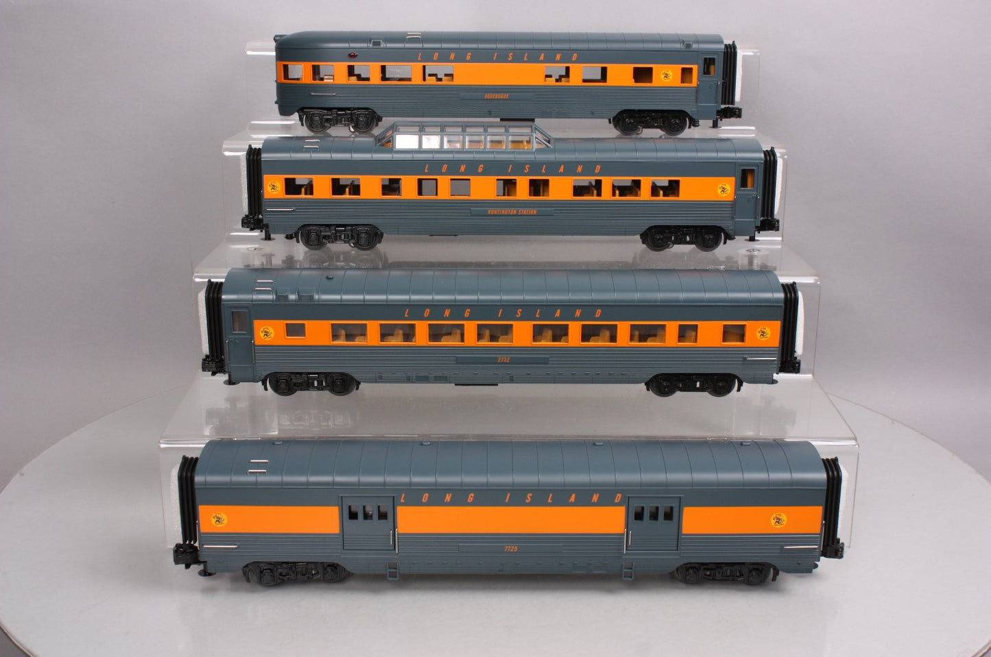 MTH 30-67789 O Long Island 60' Streamlined Passenger Car Set (Set of 4)