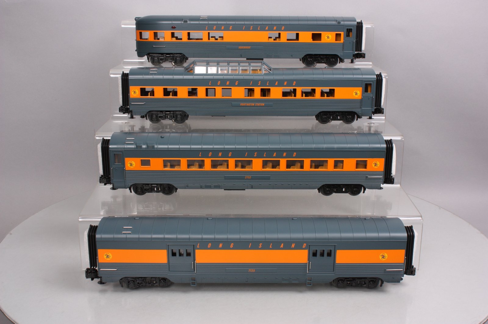 MTH 30-67789 O Long Island 60' Streamlined Passenger Car Set (Set of 4)