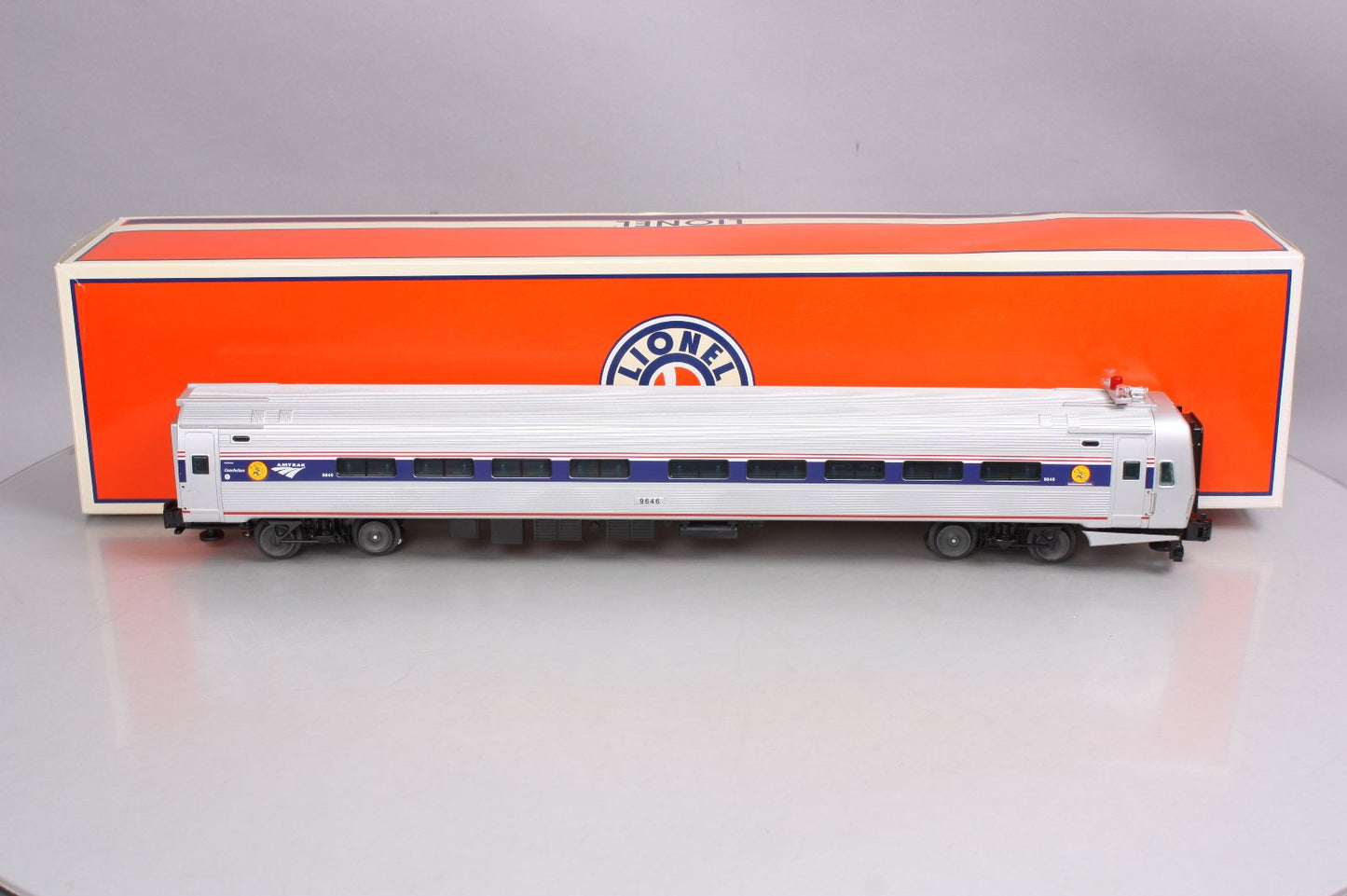 Lionel 6-35454 O Gauge Amtrak Amfleet Cab Car #9646