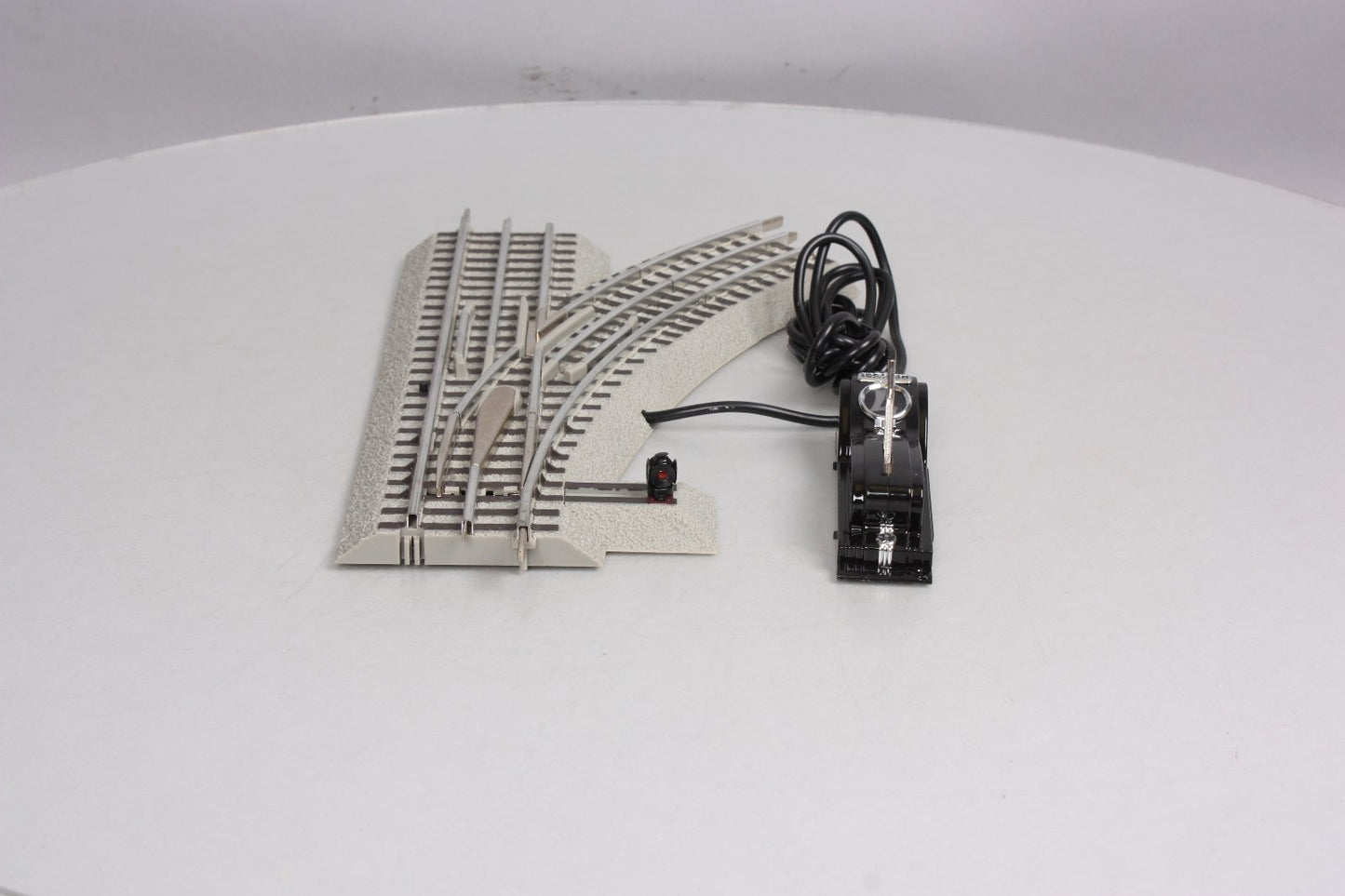 Lionel 6-81253 O-31 Remote Right Hand FasTrack Switch Turnout