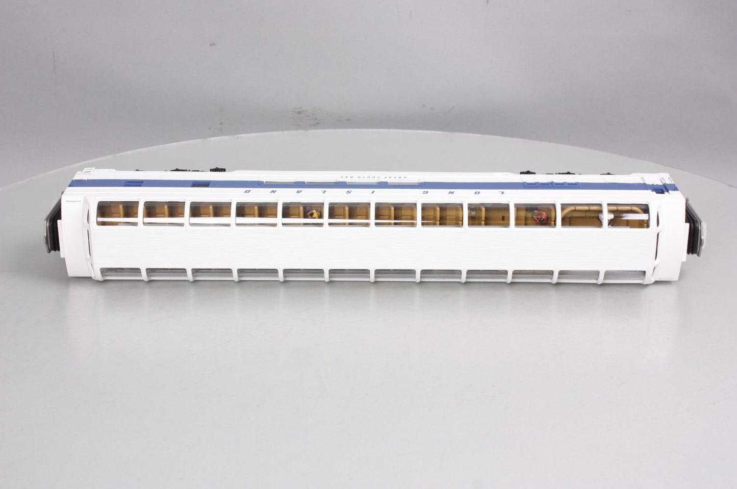 MTH 20-67201 Long Island Railroad 70' Vista Dome Passenger Car