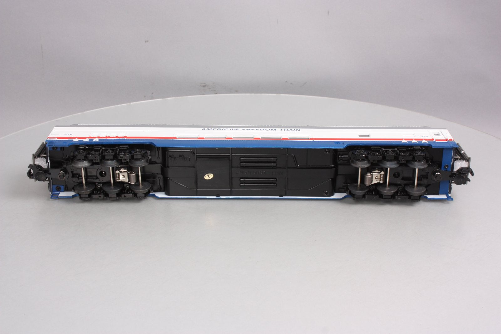 MTH 20-67247 American Freedom 70' ABS Full Dome Passenger Car