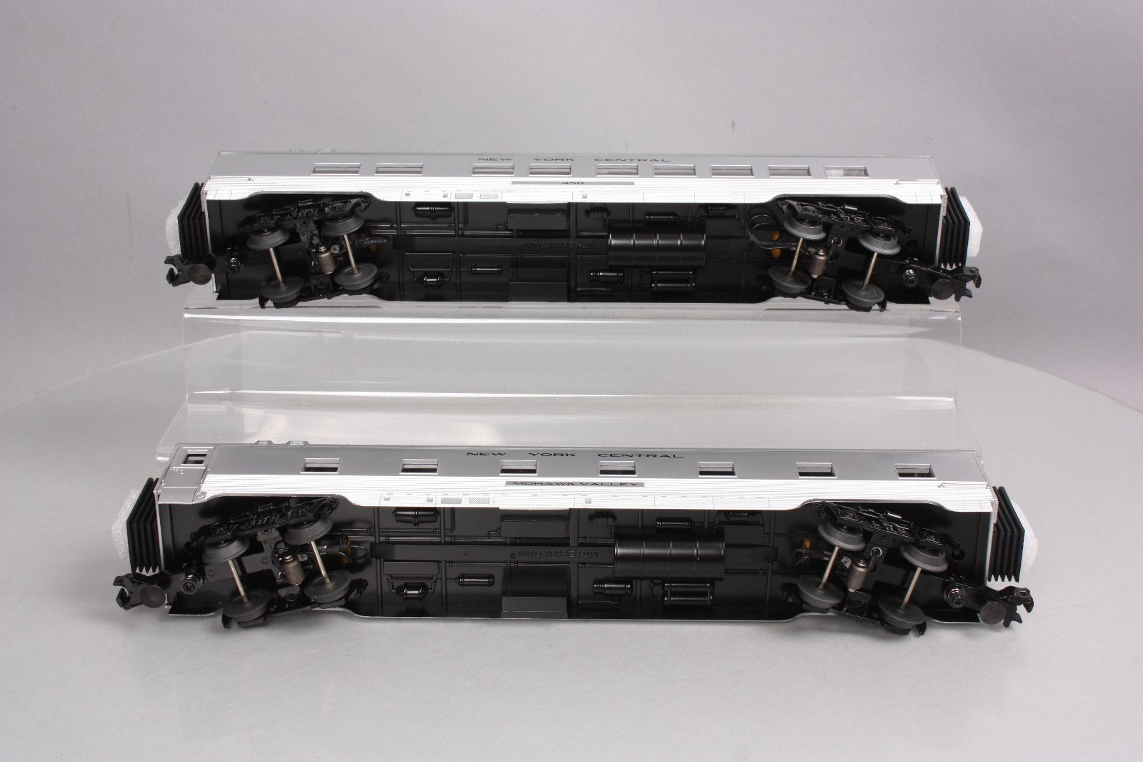 MTH 30-67539 O-27 60' Streamline Sleeper/Diner, NYC