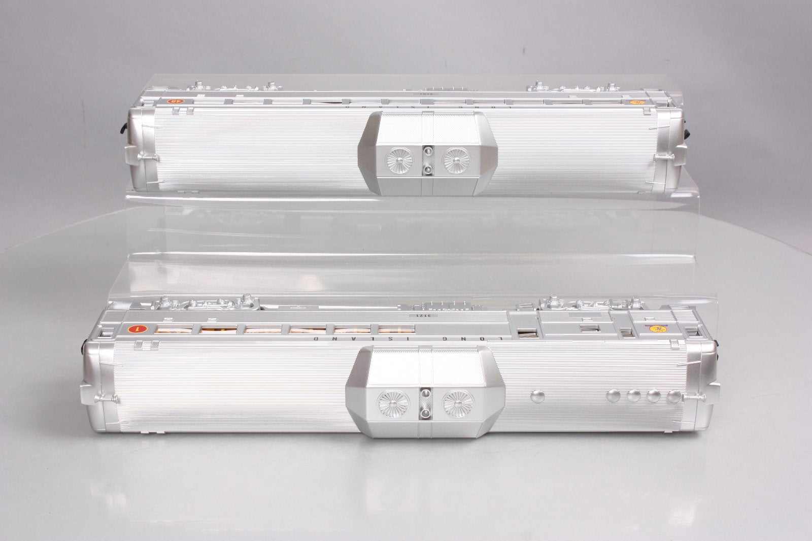 MTH 30-2843-1 O Long Island RDC Budd Car Set w/PS2 (Set of 2)