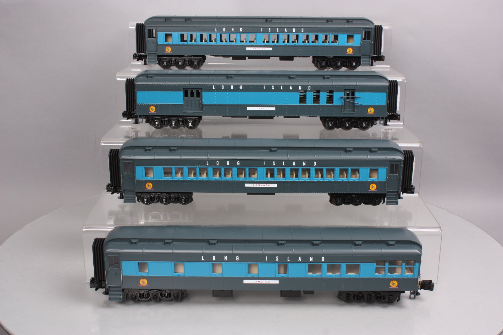 MTH 30-69149 O Gauge Long Island 60' Madison Passenger Car Set (Set of 4)