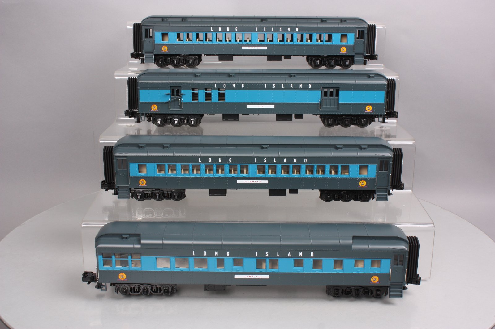 MTH 30-69149 O Gauge Long Island 60' Madison Passenger Car Set (Set of 4)