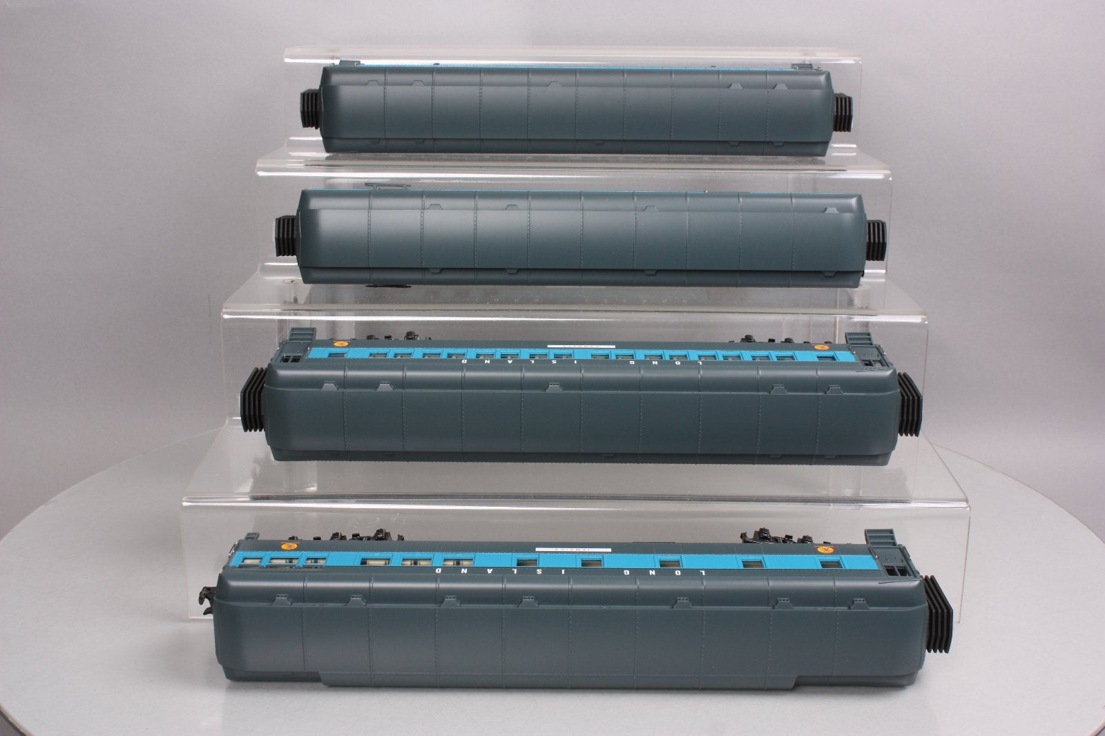 MTH 30-69149 O Gauge Long Island 60' Madison Passenger Car Set (Set of 4)