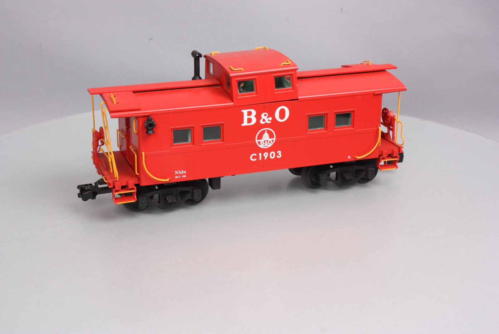 USA Trains 12152 G Scale Baltimore & Ohio Center Cupola Caboose - Metal Wheels