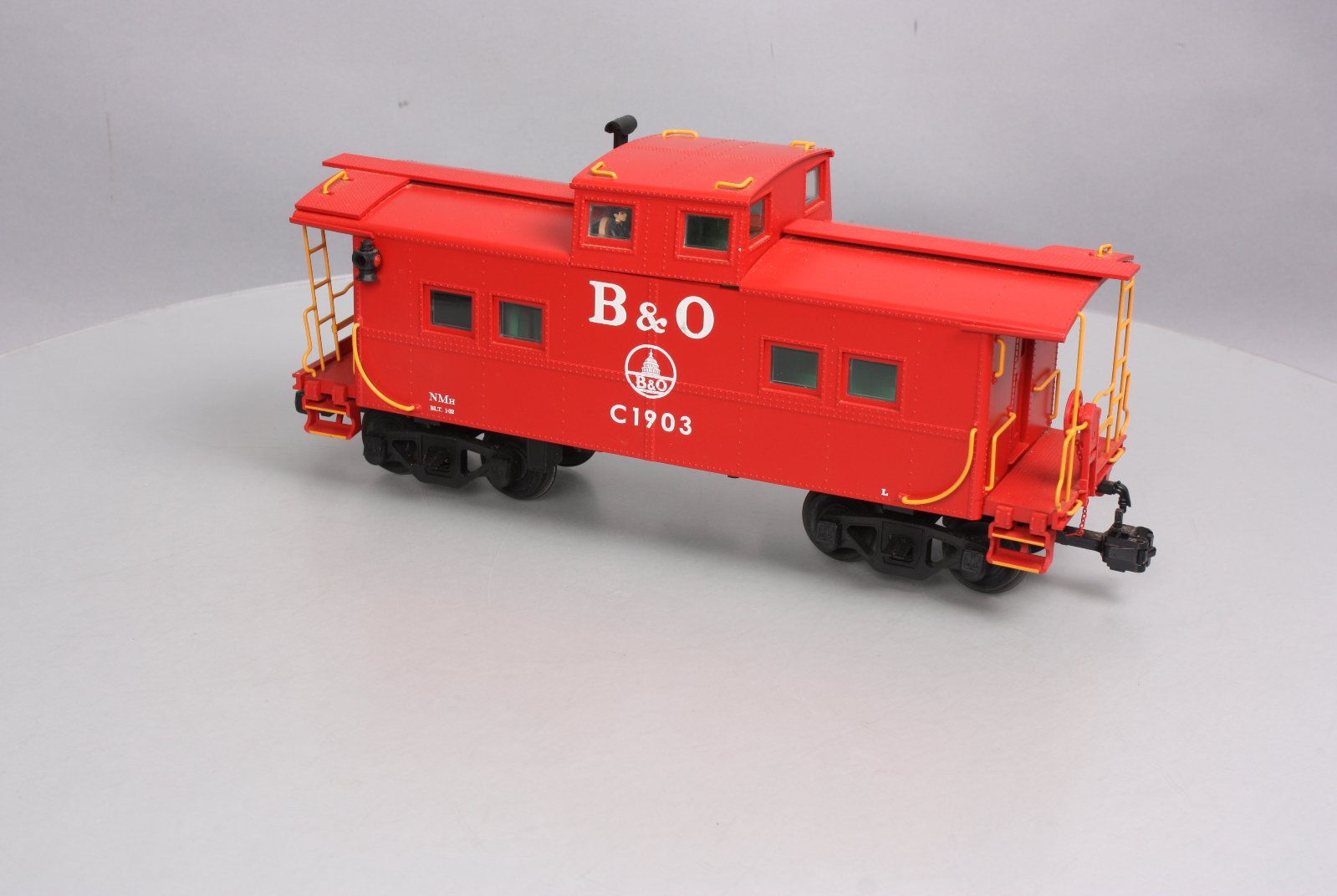 USA Trains 12152 G Scale Baltimore & Ohio Center Cupola Caboose - Metal Wheels