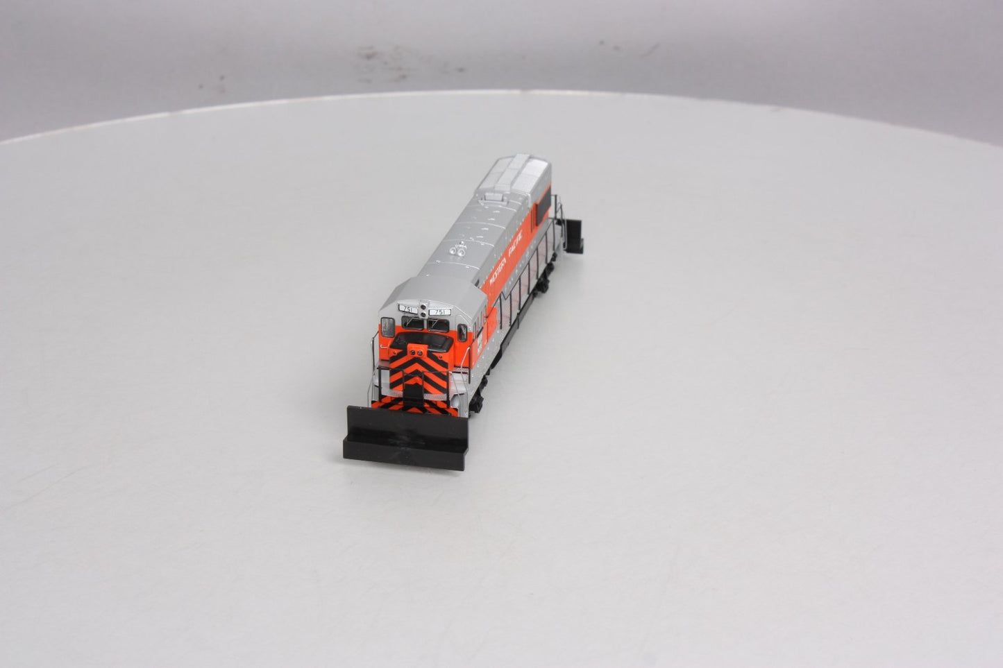 Proto 2000 31411 HO Western Pacific GE U30B Diesel Locomotive #751 w/Sound, DCC