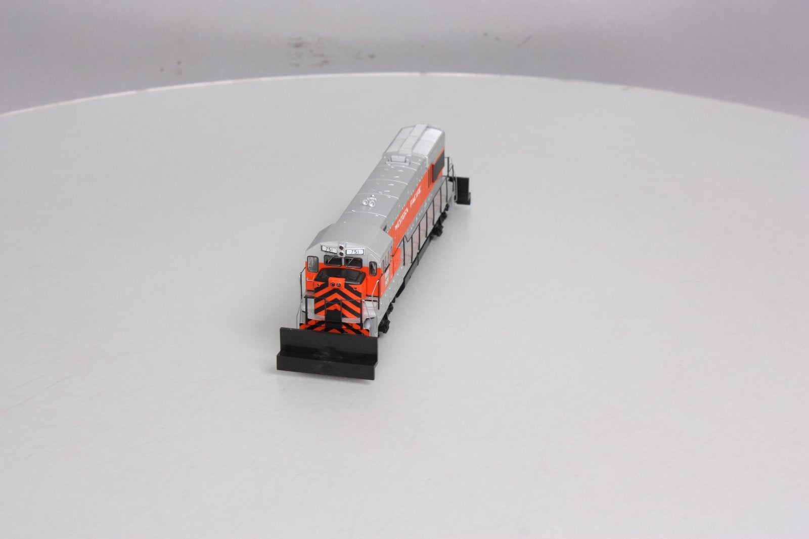 Proto 2000 31411 HO Western Pacific GE U30B Diesel Locomotive #751 w/Sound, DCC