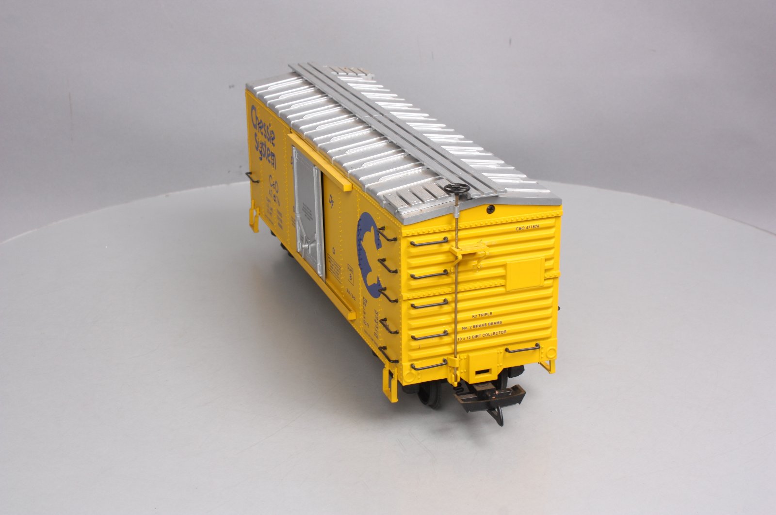 USA Trains 19044A G Chessie Steel Boxcar