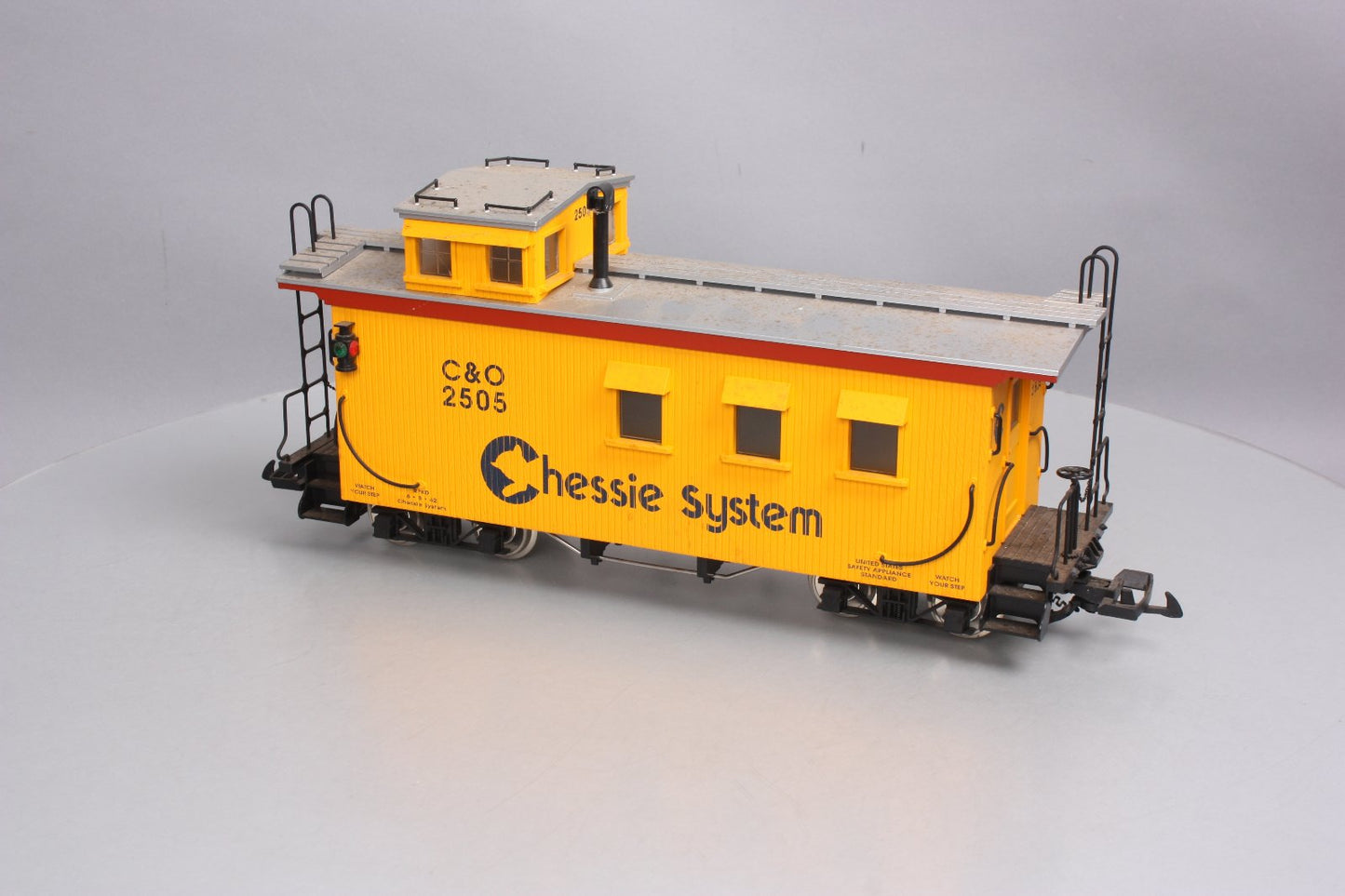 USA Trains R12009 G Chessie Wood Side Caboose #2505 (Metal Wheels)