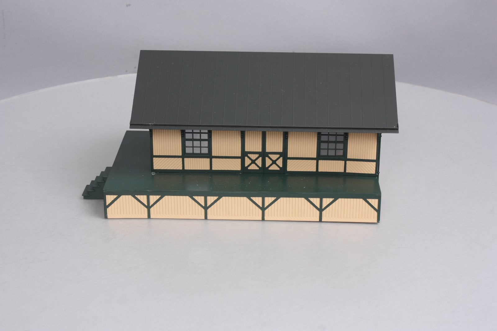 Weaver G1956A Brass PRR's Devon Baggage Room