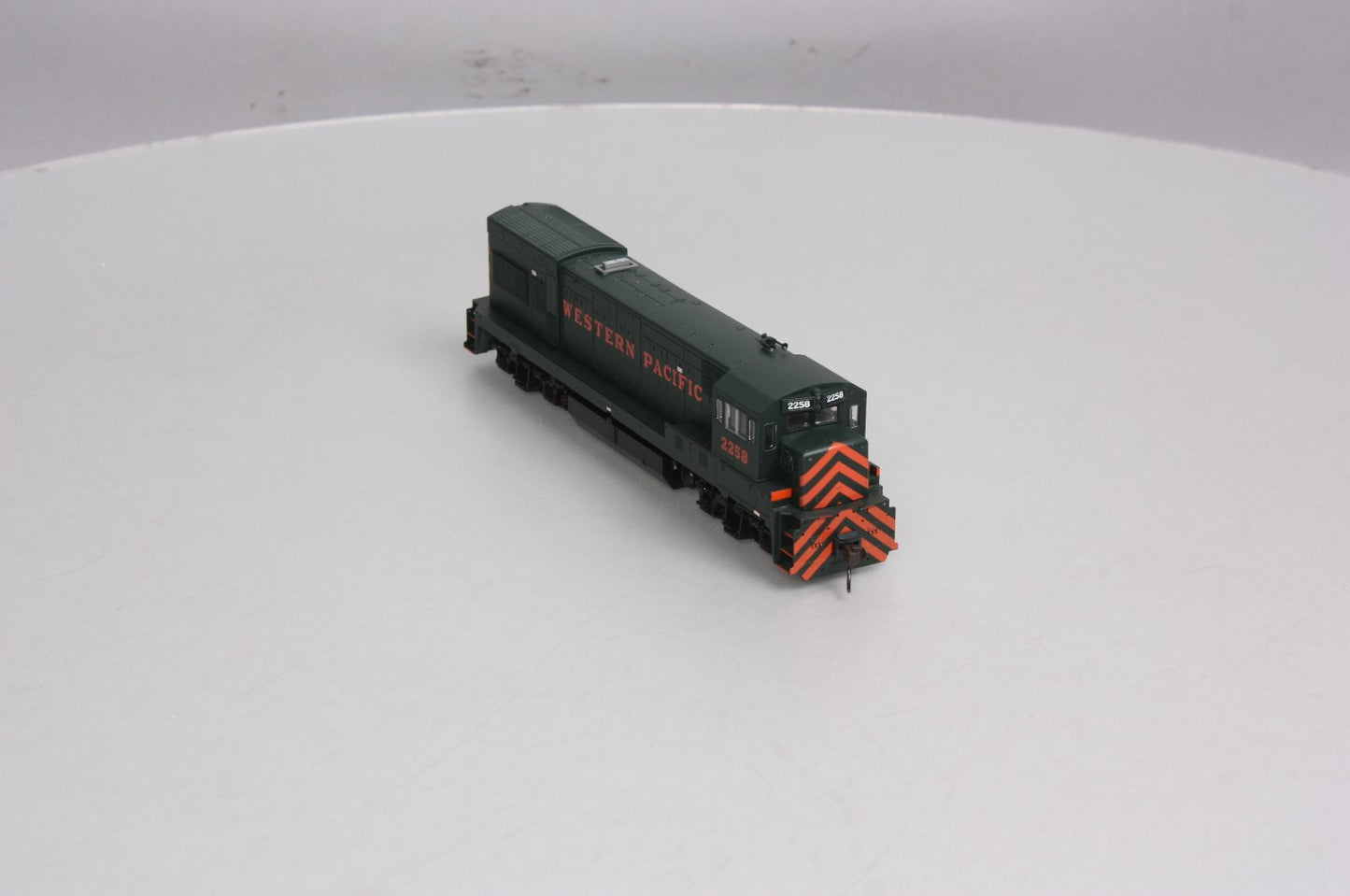 Atlas 8679 Western Pacific Road GE U23B Diesel Locomotive #2258