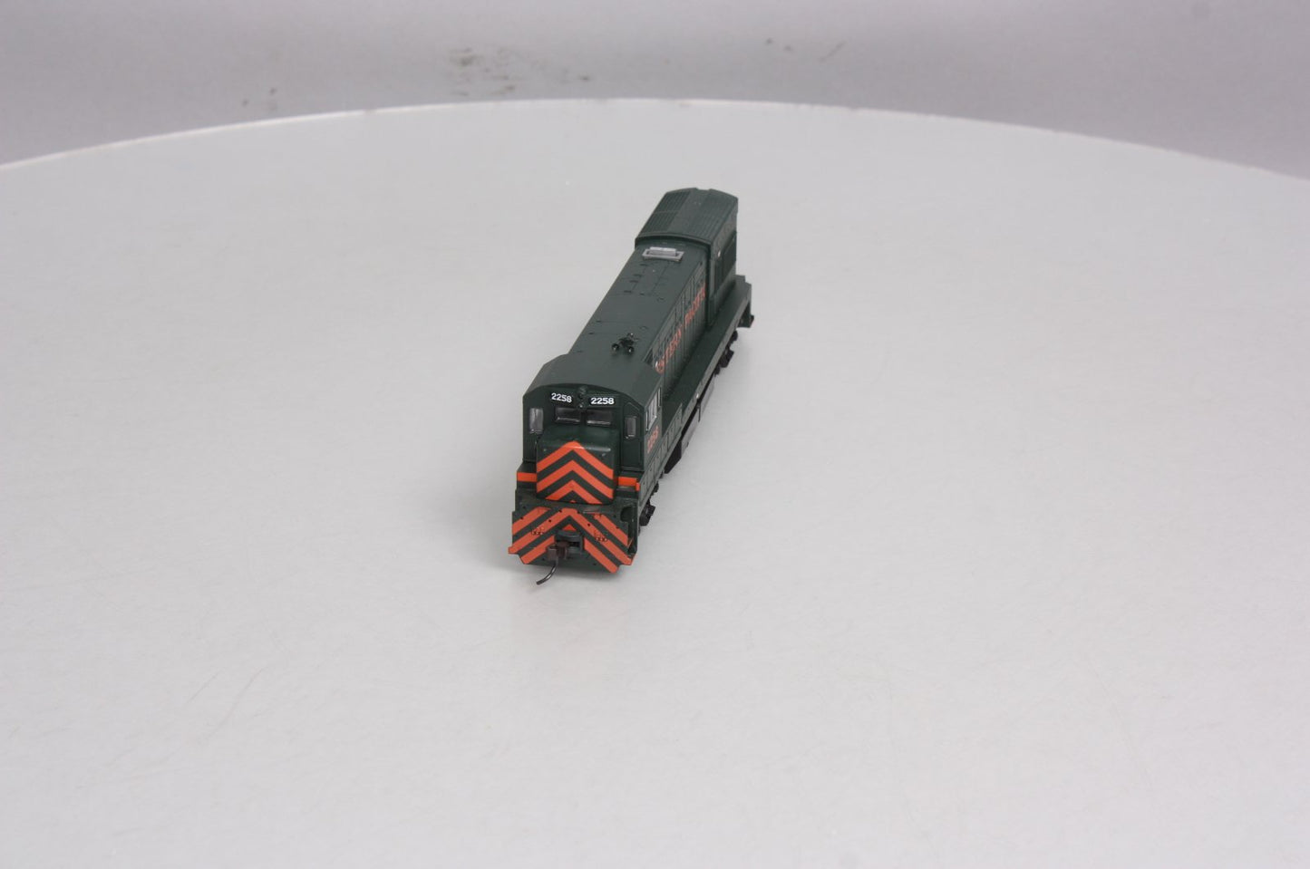 Atlas 8679 Western Pacific Road GE U23B Diesel Locomotive #2258