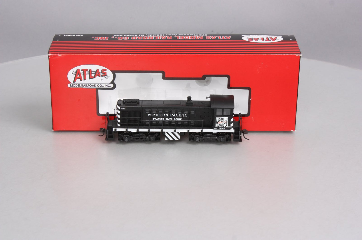 Atlas 10000043 HO Scale Western Pacific S-2 Diesel Locomotive #555