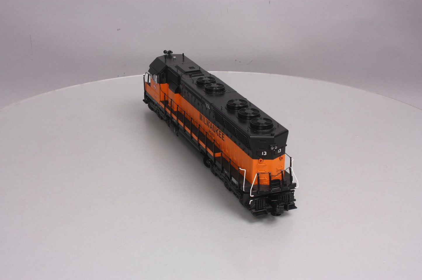 MTH 20-2912-3 Milwaukee Road SD45 Low Hood Non-Powered Diesel Engine #13