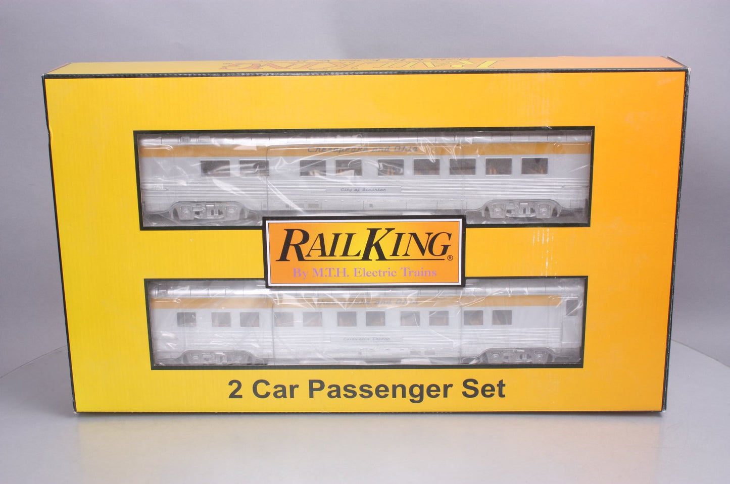MTH 30-67864 O Chesapeake & Ohio 60' Streamlined Sleeper/Diner Set (Set of 2)
