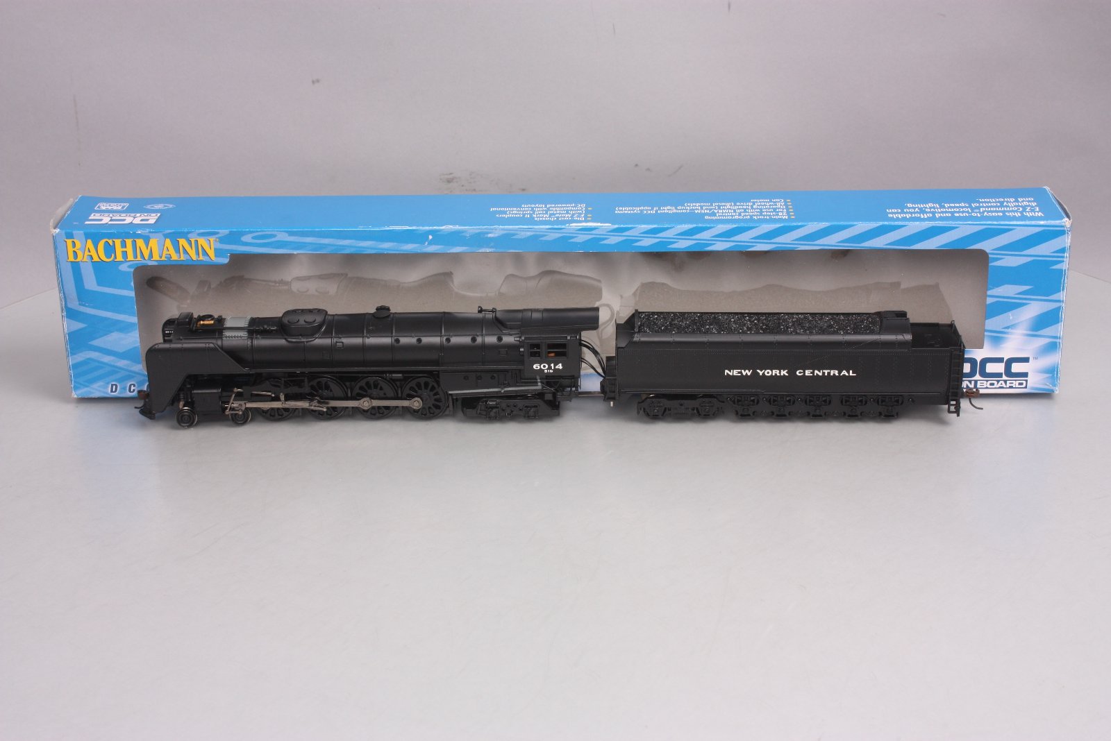 Bachmann 50302 HO New York Central 4-8-4 Niagara Steam Locomotive #6014 w/DCC
