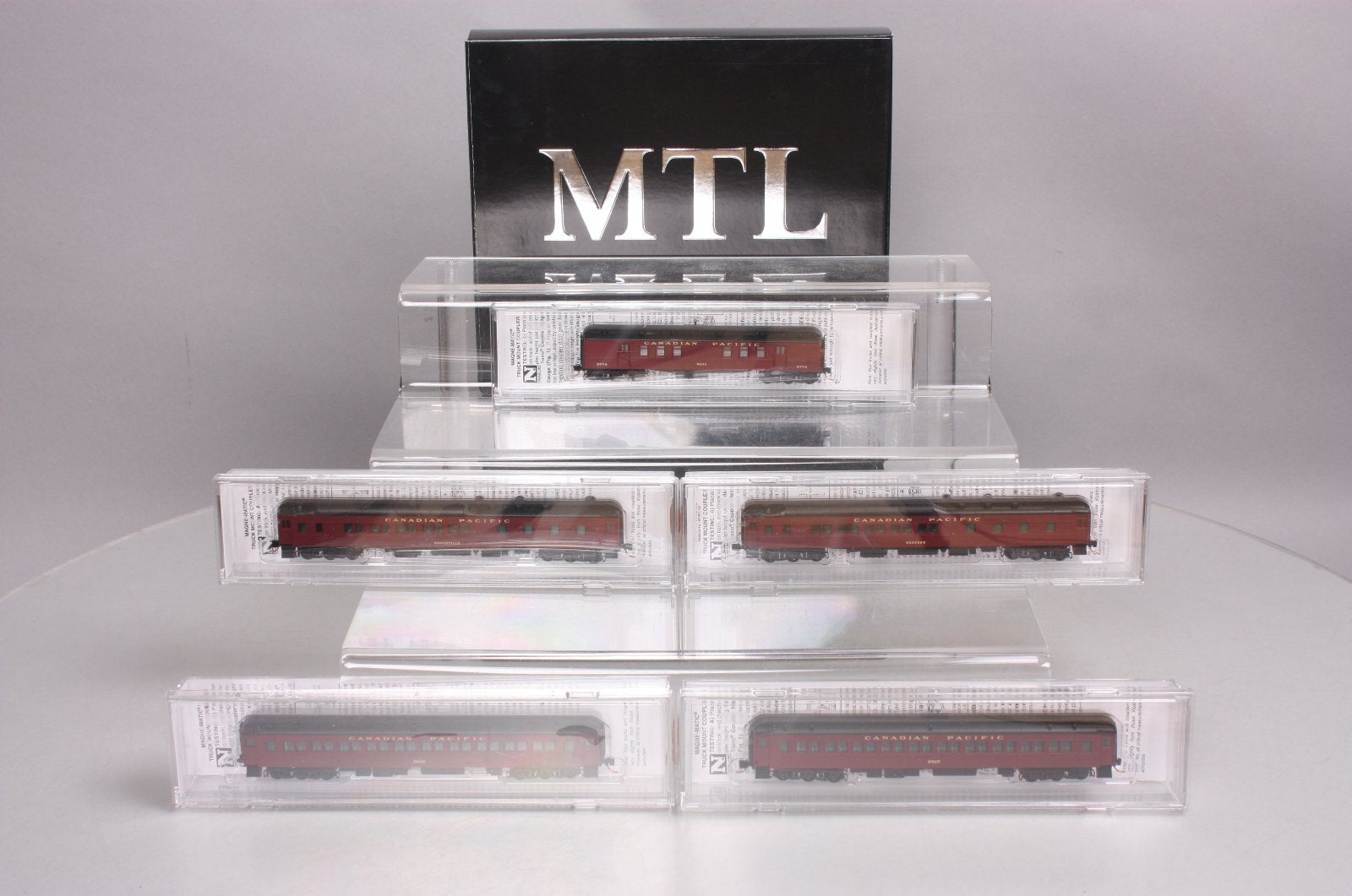 Micro-Trains 99301230 N Canadian Pacific Heavyweight Passenger Car (Se ...