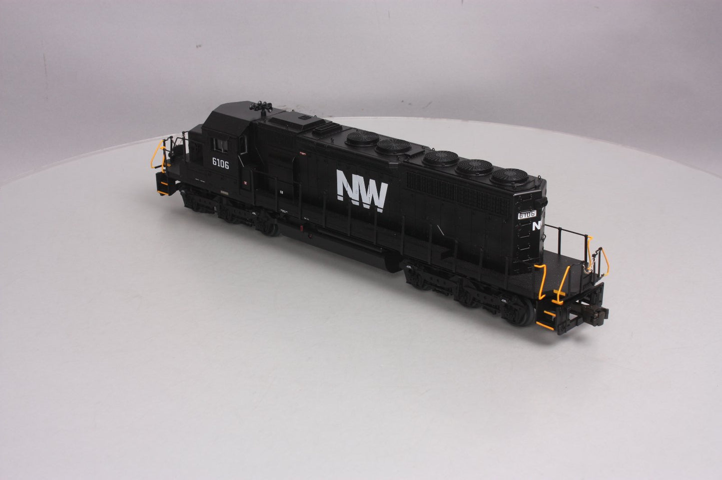 Lionel 6-34775 O Gauge Norfolk & Western SD40-2 Non-Powered Diesel Engine #6106