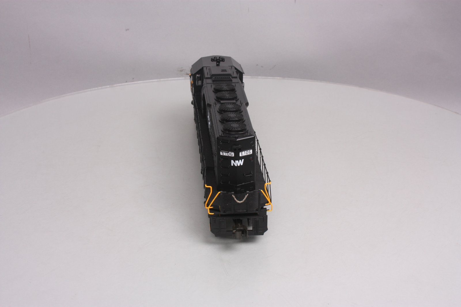 Lionel 6-34775 O Gauge Norfolk & Western SD40-2 Non-Powered Diesel Engine #6106