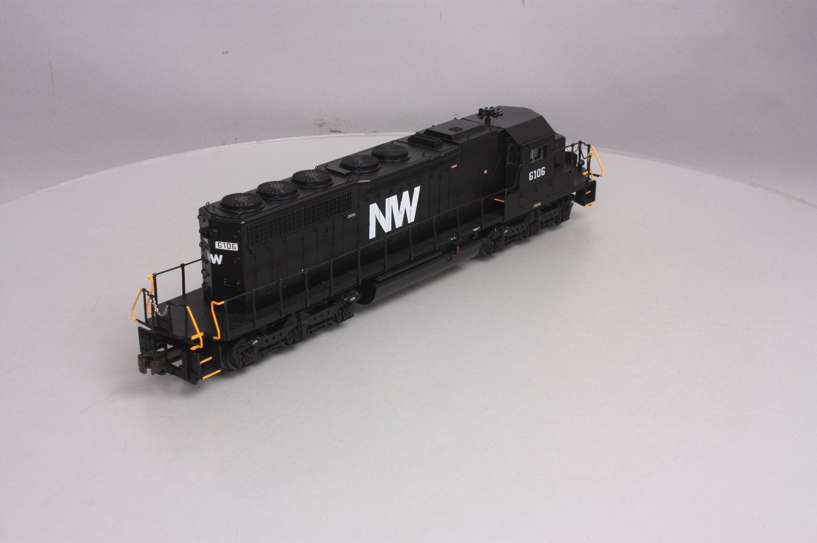 Lionel 6-34775 O Gauge Norfolk & Western SD40-2 Non-Powered Diesel Engine #6106