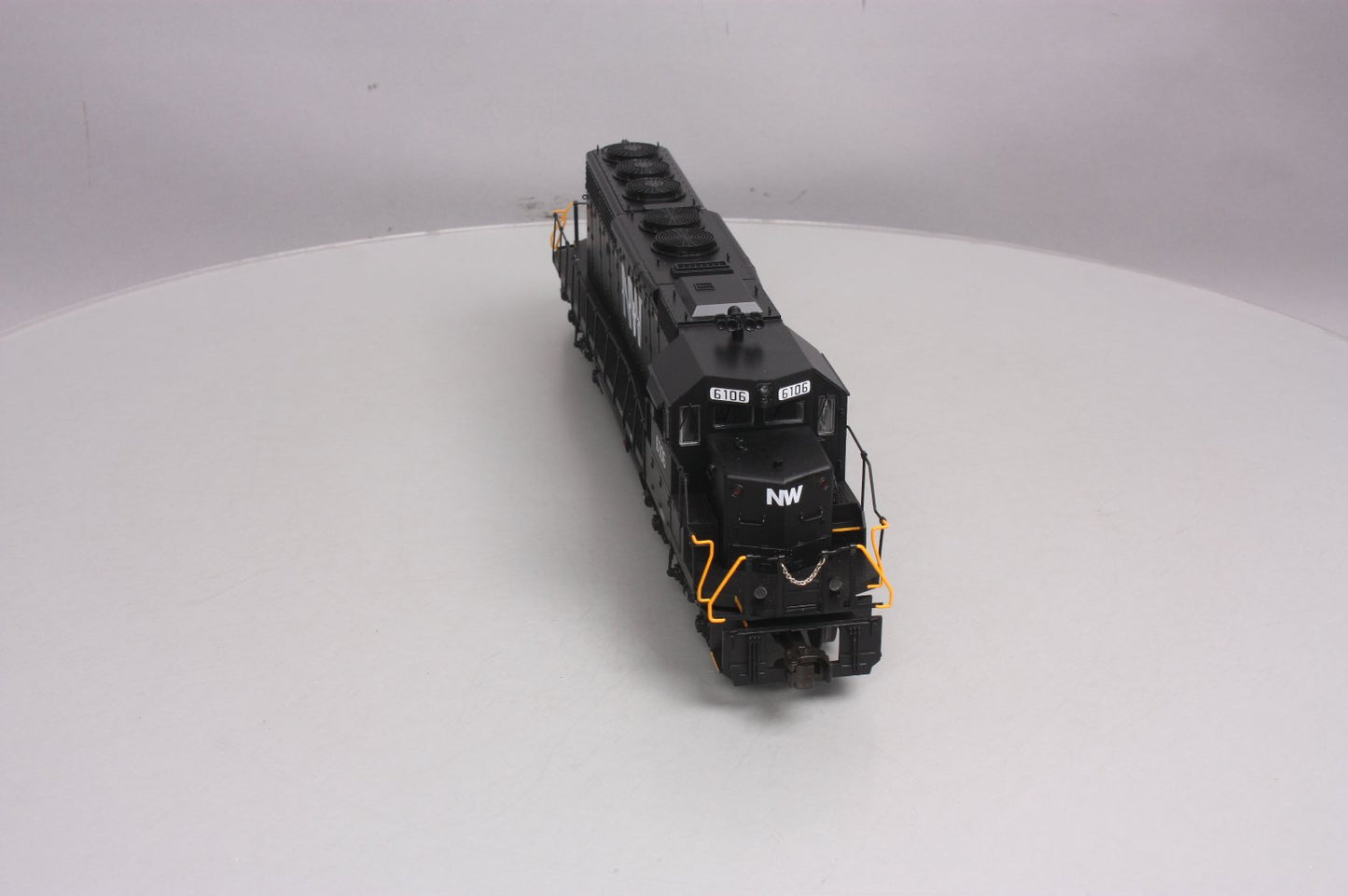 Lionel 6-34775 O Gauge Norfolk & Western SD40-2 Non-Powered Diesel Engine #6106