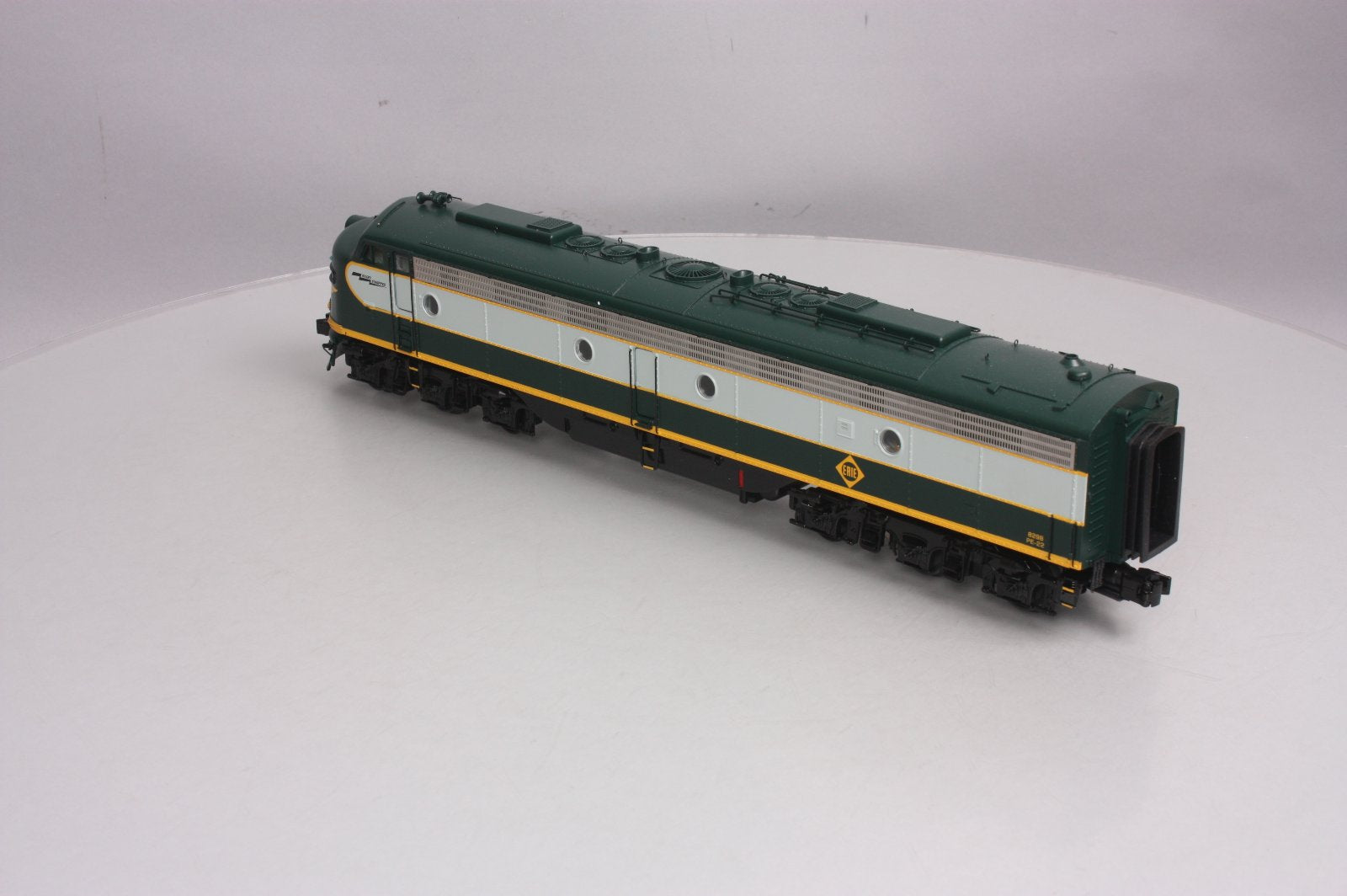 MTH 20-20616-1 Erie E-8 A Unit Diesel Engine w/P-S 3.0 #829 (Hi-Rail)
